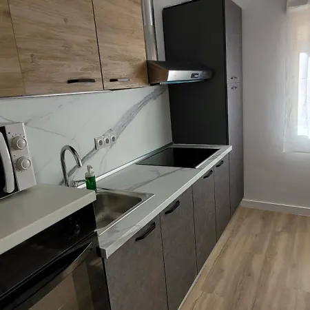 Estudio En Torremolinos - La Carihuela - Wifi 365 Mbps - Fire Stick Amazon - Playa A 50 Metros Exterior photo