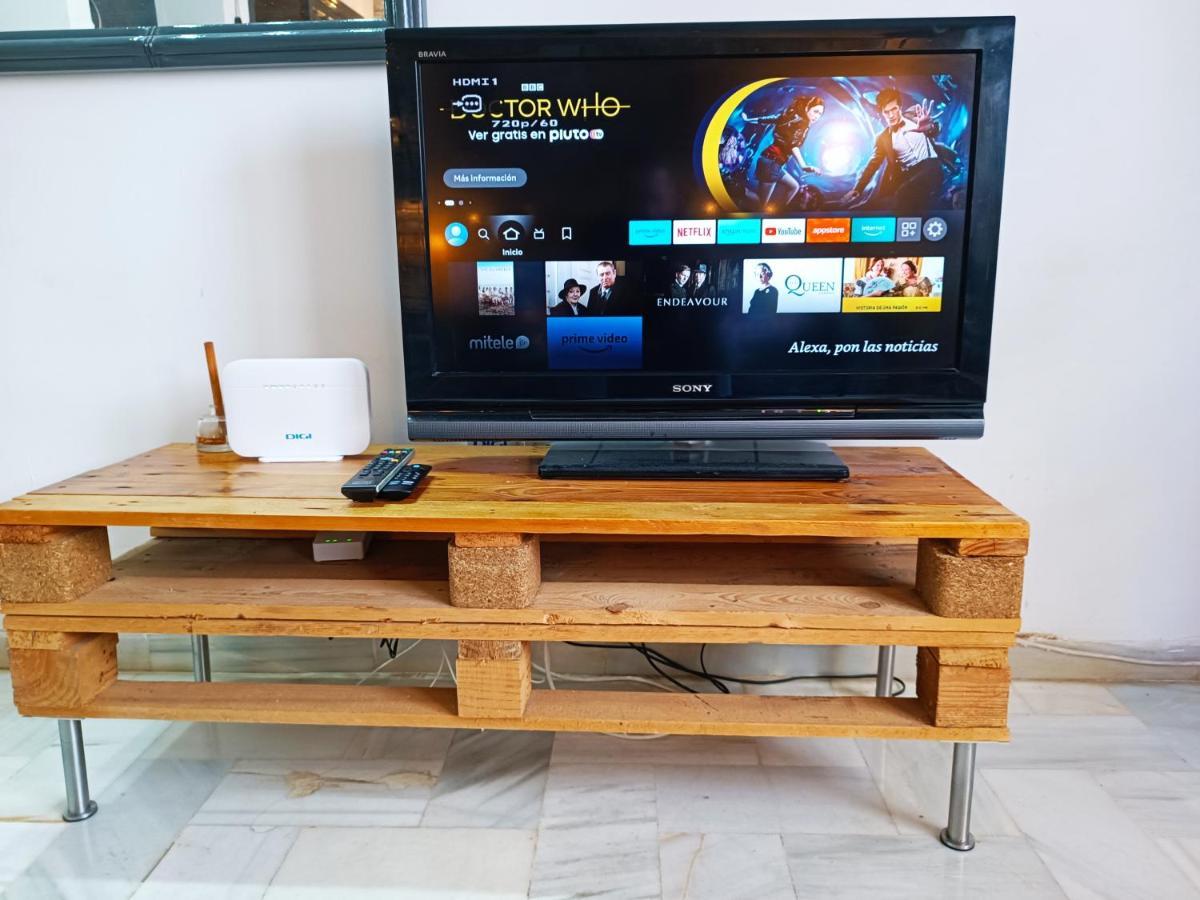 Carihuela Renovado - Wifi 365 Mbps - Fire Stick Amazon - Playa A 50 Metros