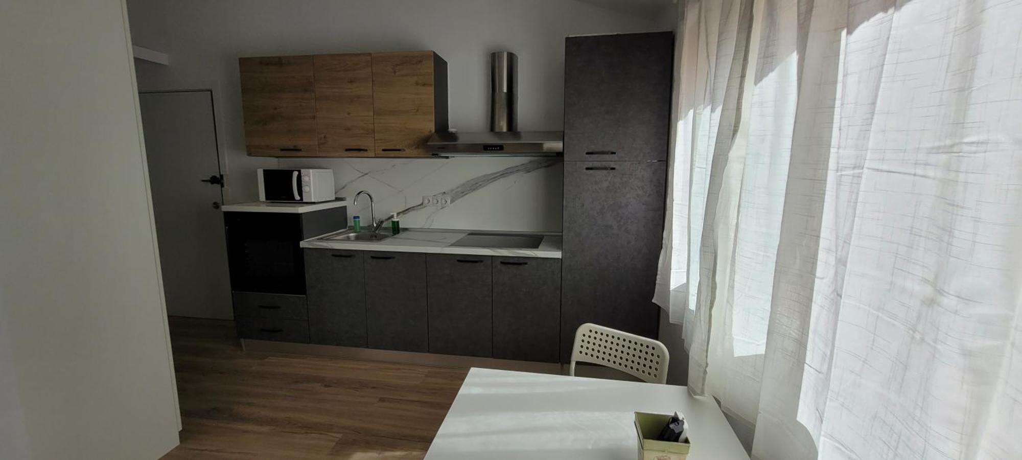 Carihuela Renovado - Wifi 365 Mbps - Fire Stick Amazon - Playa A 50 Metros * Torremolinos