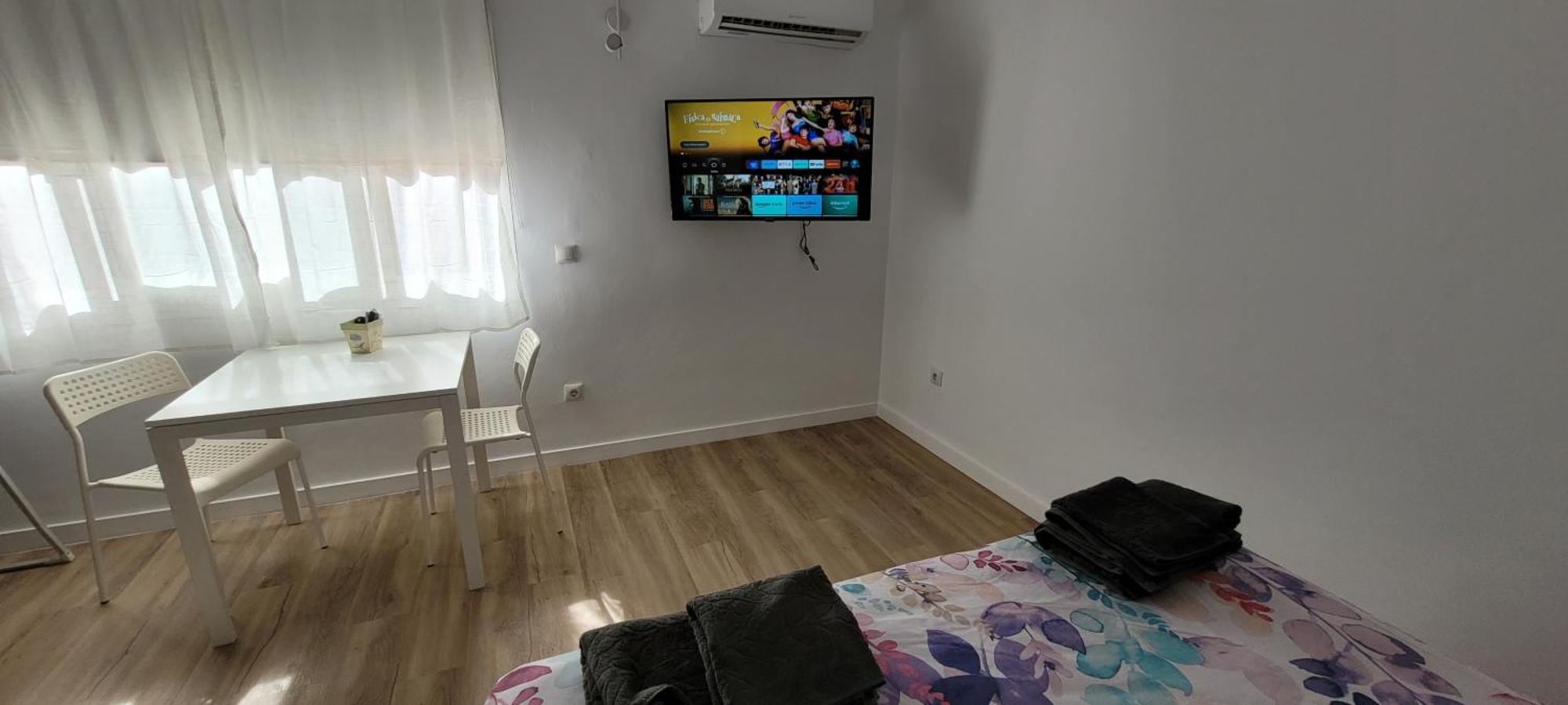 Apartment Carihuela Renovado - Wifi 365 Mbps - Fire Stick Amazon - Playa A 50 Metros