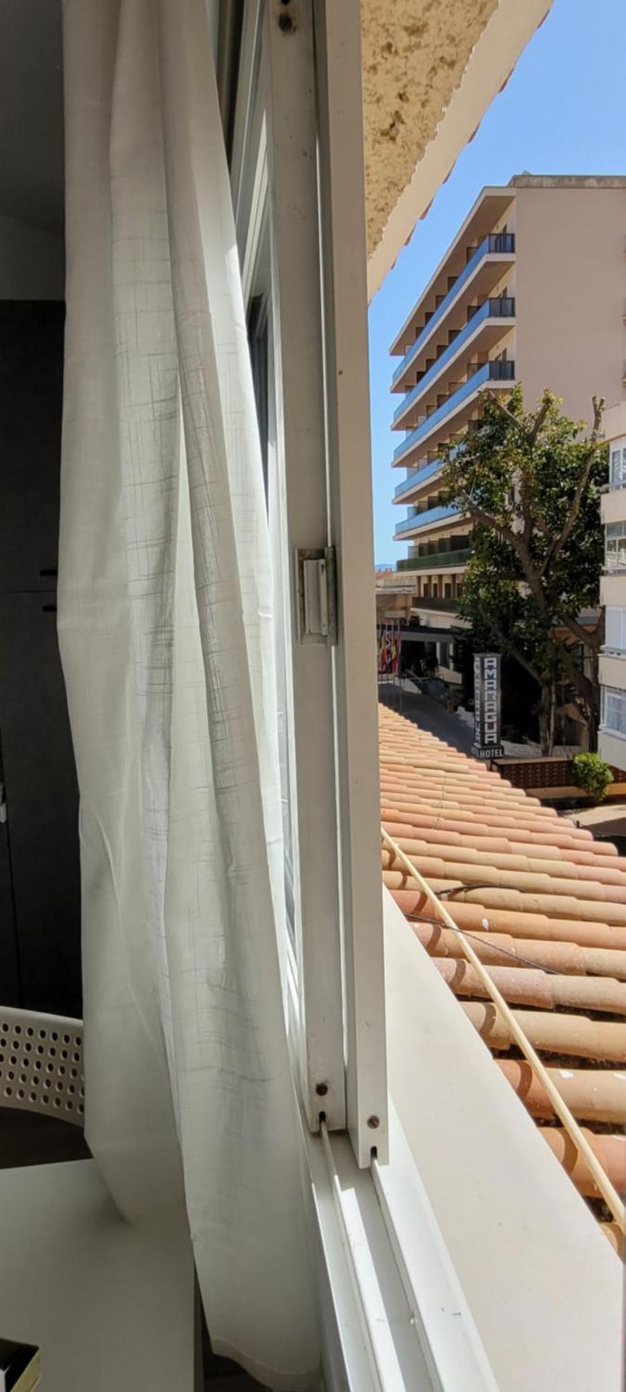 Apartment Carihuela Renovado - Wifi 365 Mbps - Fire Stick Amazon - Playa A 50 Metros Torremolinos