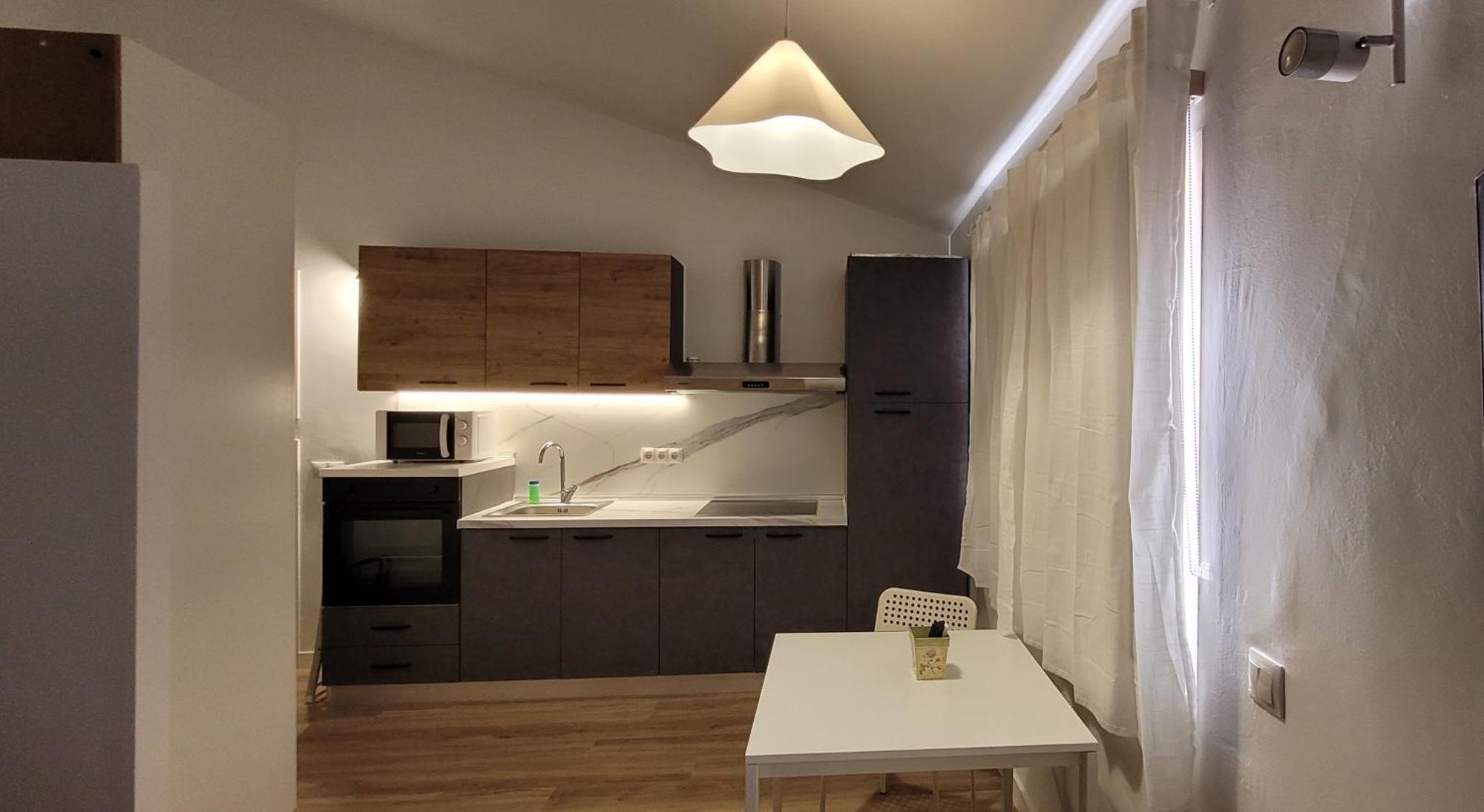 Apartment Carihuela Renovado - Wifi 365 Mbps - Fire Stick Amazon - Playa A 50 Metros *