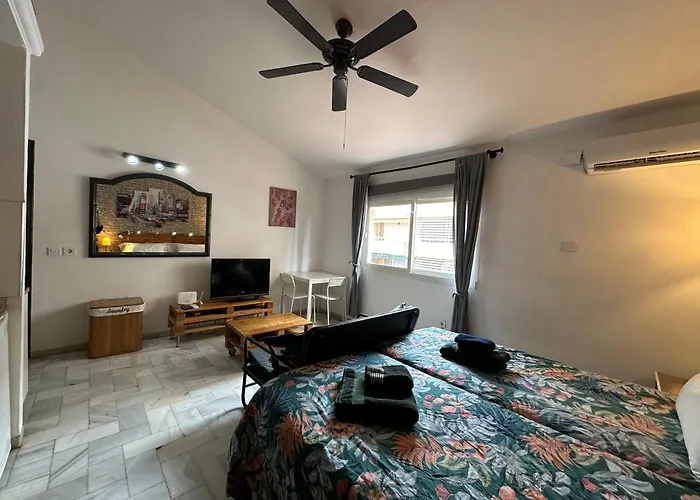 Torremolinos Carihuela Renovado - Wifi 365 Mbps - Fire Stick Amazon - Playa A 50 Metros